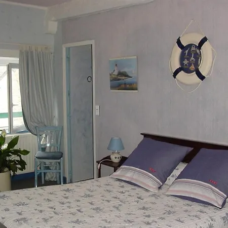 Chambres D'hotes A La Garde Ducale 3* Moncontour (Vienne)